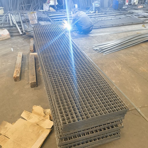 鋼格板采購避坑指南：這5個參數不懂，小心被坑！