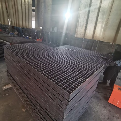 鋼格柵尺寸測量的隱形陷阱：90%的人栽在這些細節上