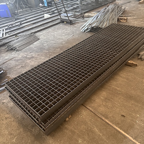 鋼格柵板規(guī)格參數(shù)詳解，選型不再難